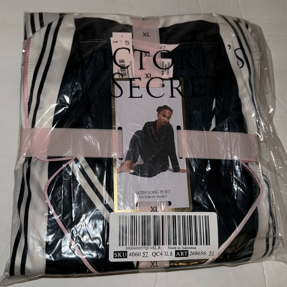 New Victoria's Secret Satin Long Pajama Set Black and White Striped Size XL